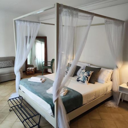 Casa Vacanza - La Tartaruga Milazzo Exteriör bild